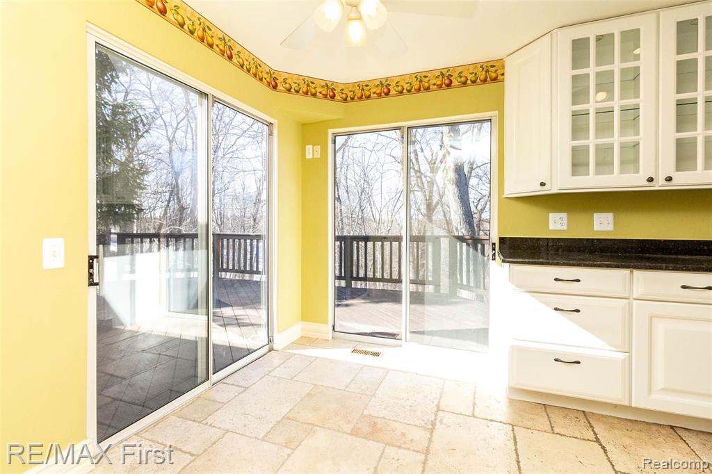 283 Whitney Drive Rochester Hills, MI 48307 - Photo 28 of 56