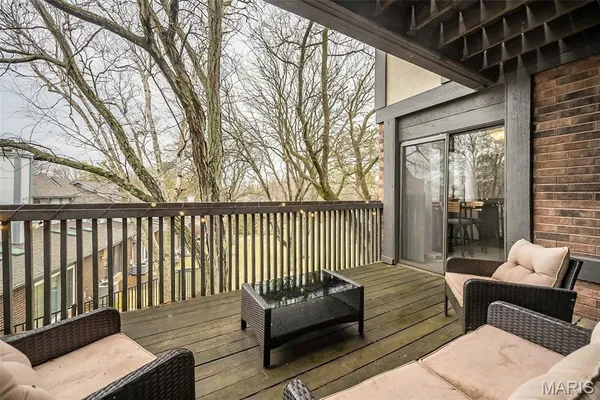 $229,900 | 2316 Seven Pines Drive, Unit 1, St. Louis, MO 63146