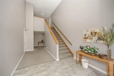 $235,000 | 2316 Seven Pines Drive, Unit 1, St. Louis, MO 63146