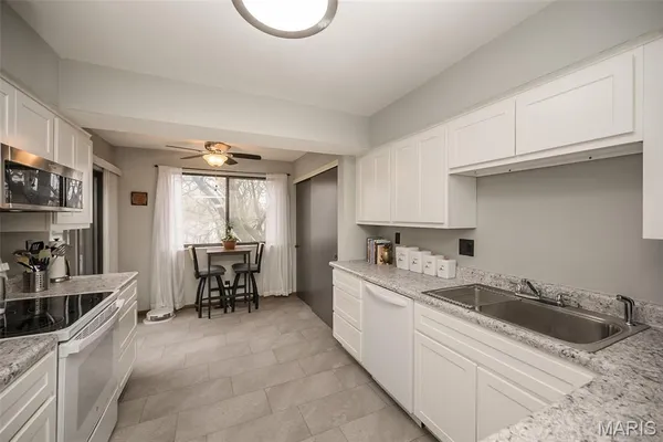 $229,900 | 2316 Seven Pines Drive, Unit 1, St. Louis, MO 63146