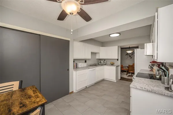 $229,900 | 2316 Seven Pines Drive, Unit 1, St. Louis, MO 63146