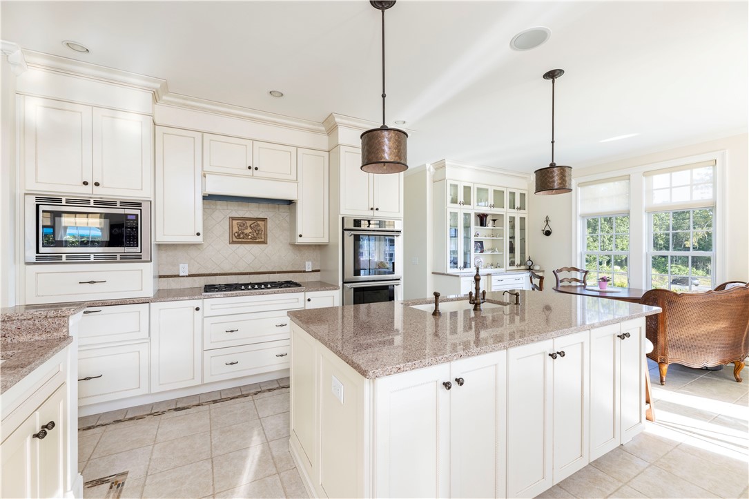 2 Kettle Cl Westerly, RI 02891 - Photo 12 of 49 Kitchen with dining area