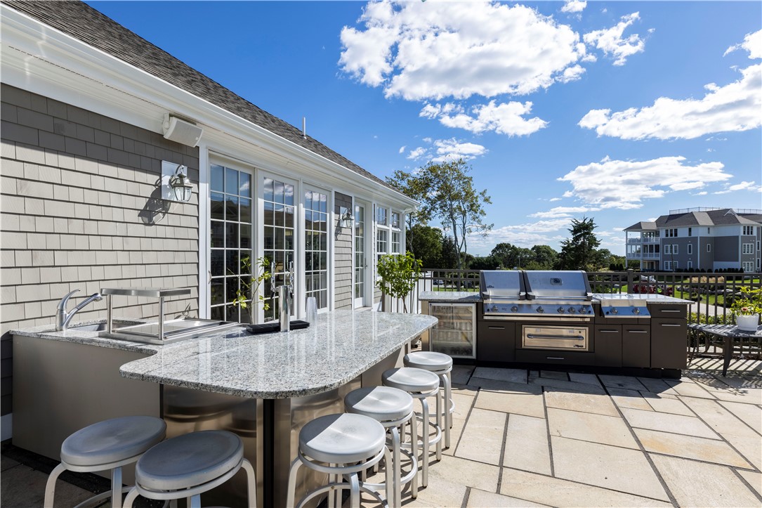 2 Kettle Cl Westerly, RI 02891 - Photo 27 of 49 Outdoor kitchen and bar