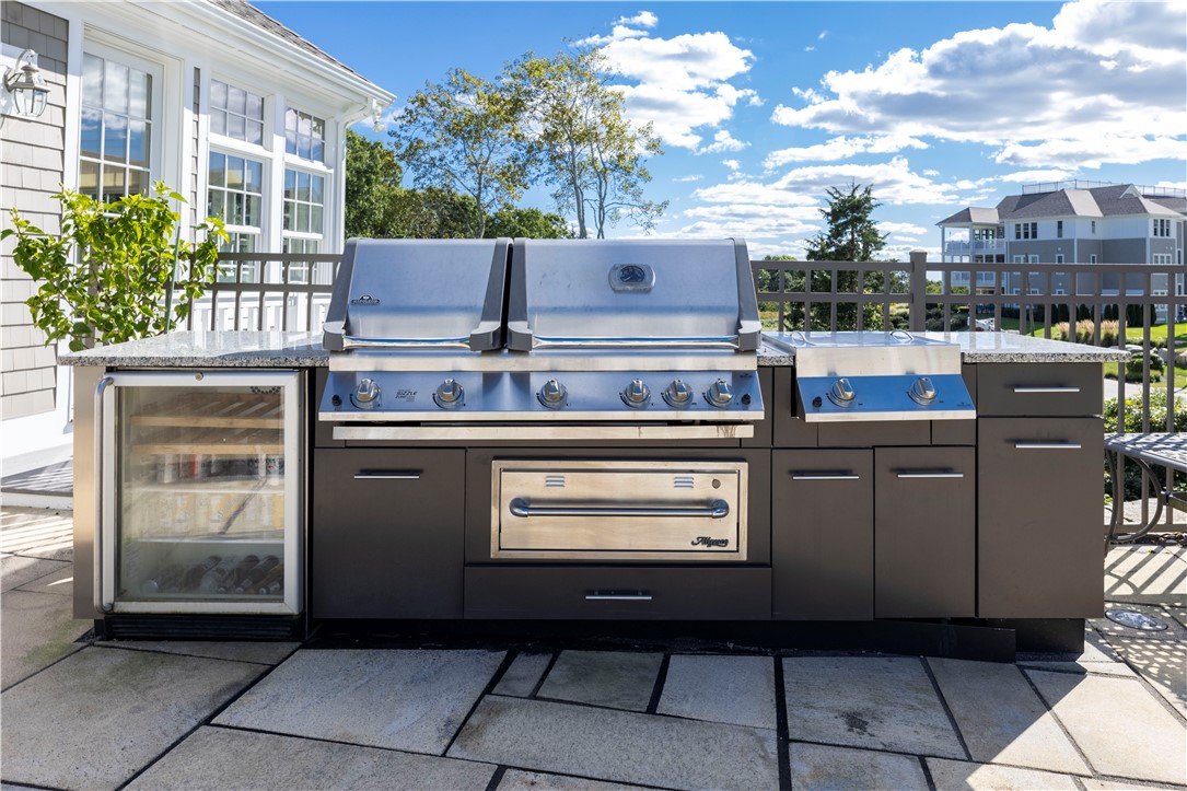 2 Kettle Cl Westerly, RI 02891 - Photo 35 of 49 Gallery Image 35