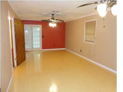 824 McCluer Road Jackson, MS 39212 - Photo 16 of 25 Master bedroom - HUGE!