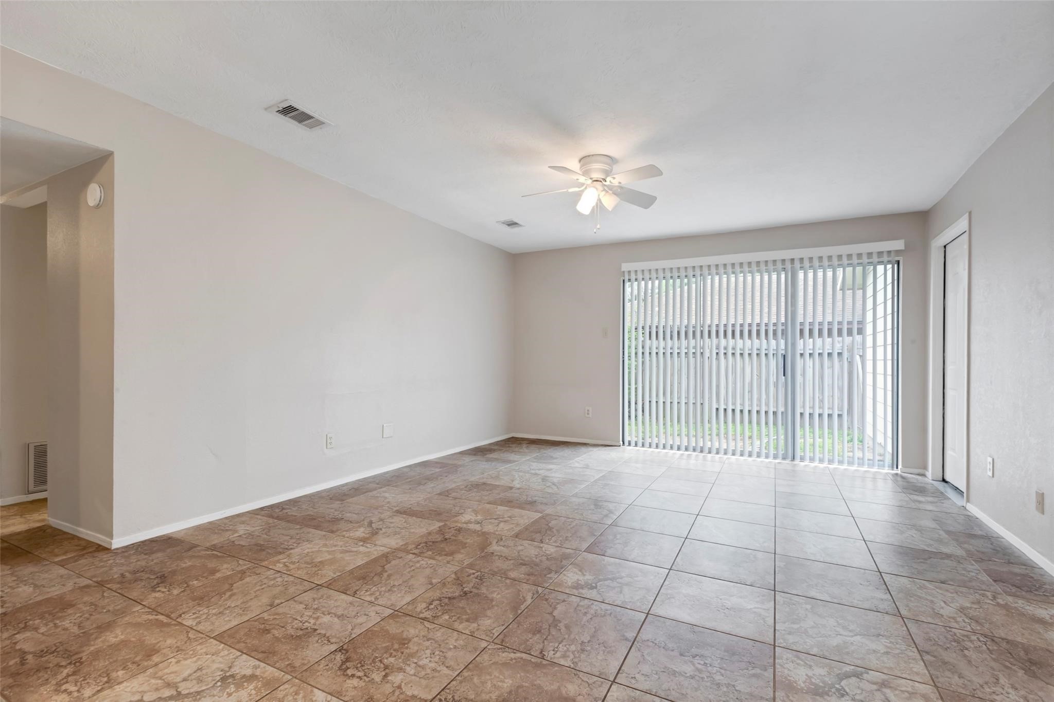 81 Blue Fox Road Spring, TX 77380 - Photo 2 of 16