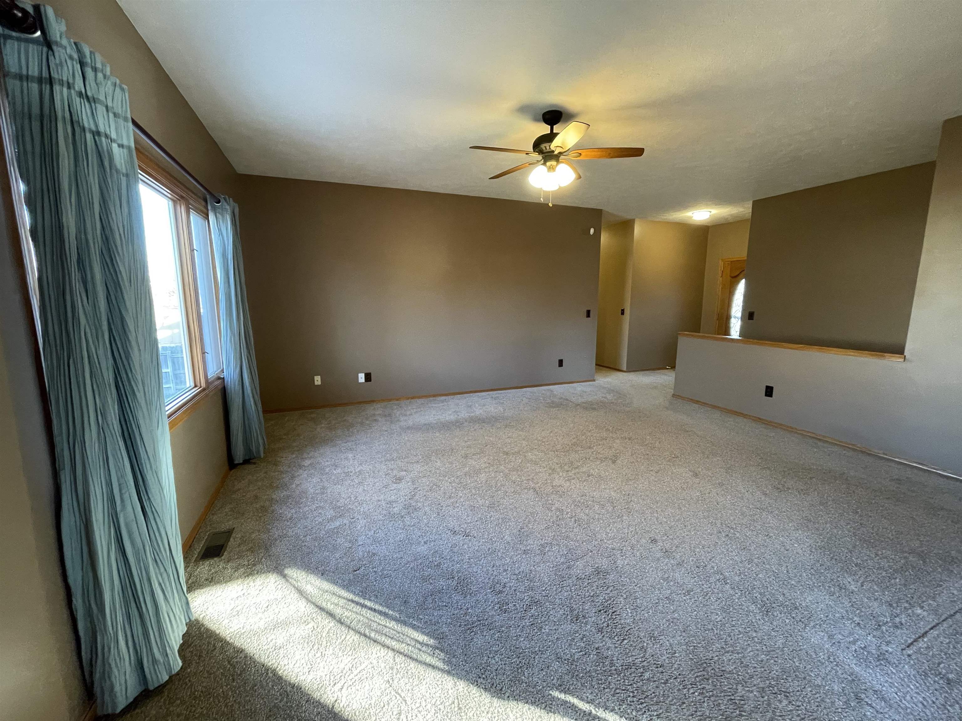 4434 North Westlake Drive Bel Aire, KS 67220 - Photo 8 of 25