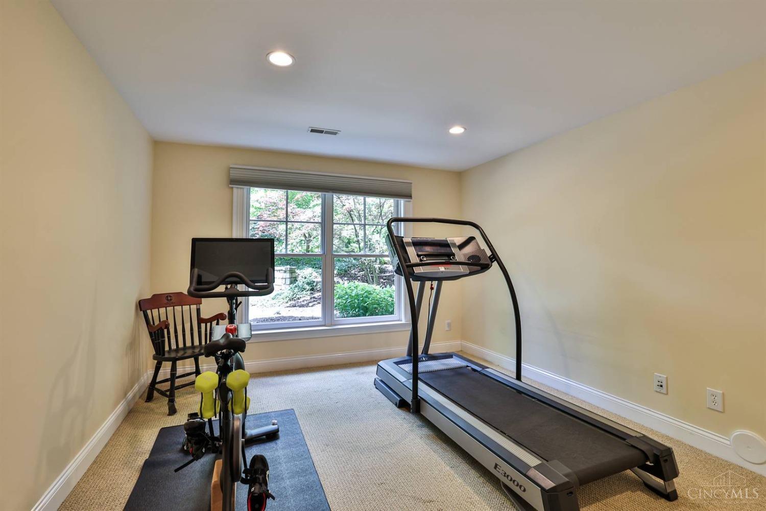 6155 Shadyglen Road Cincinnati, OH 45243 - Photo 42 of 79 Gallery Image 42
