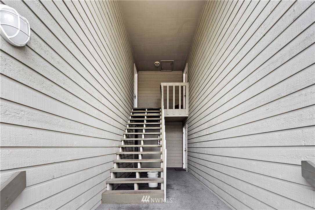 14401 Southeast Petrovitsky Road, Unit B204 Renton, WA 98058 - Photo 23 of 31 a view of balcony
