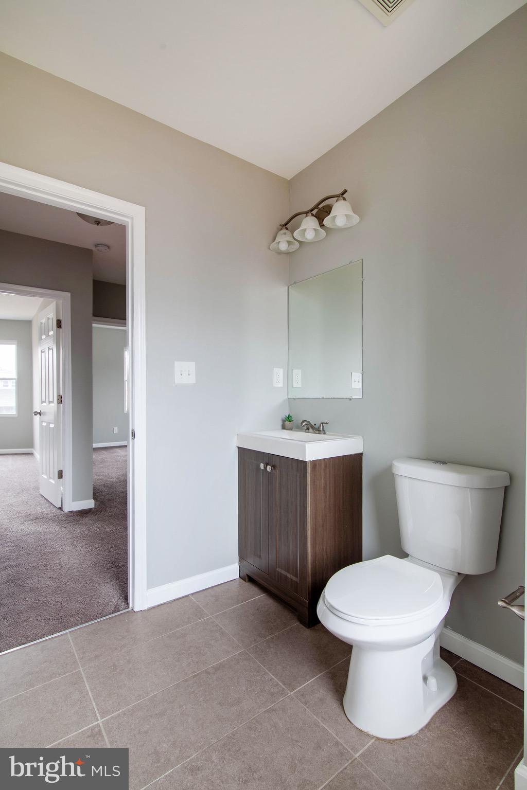 3409 Grantley Road Baltimore, MD 21215 - Photo 27 of 41 Hall Full Bathroom View 2