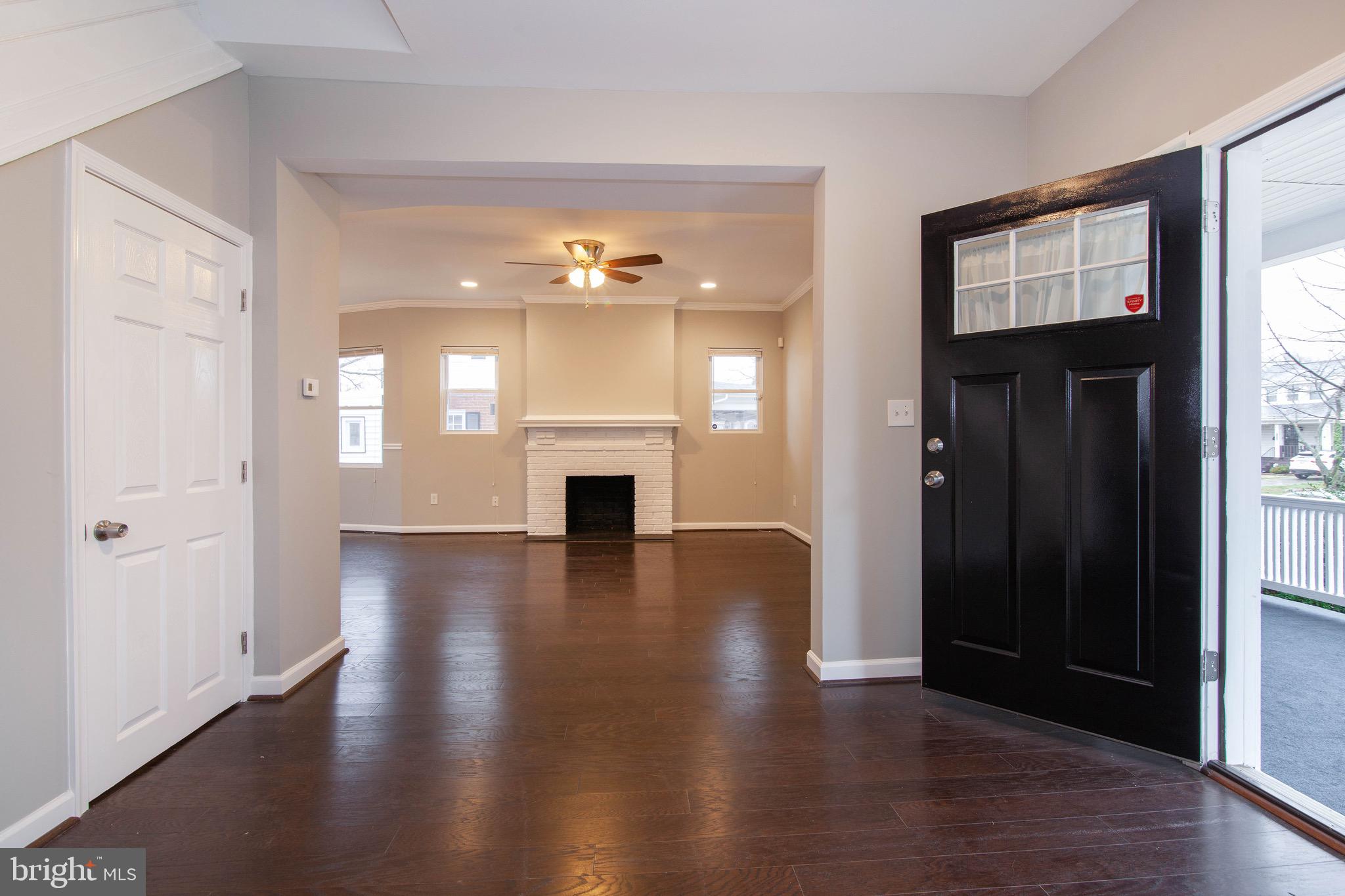3409 Grantley Road Baltimore, MD 21215 - Photo 7 of 41 Foyer looking to the Living Room