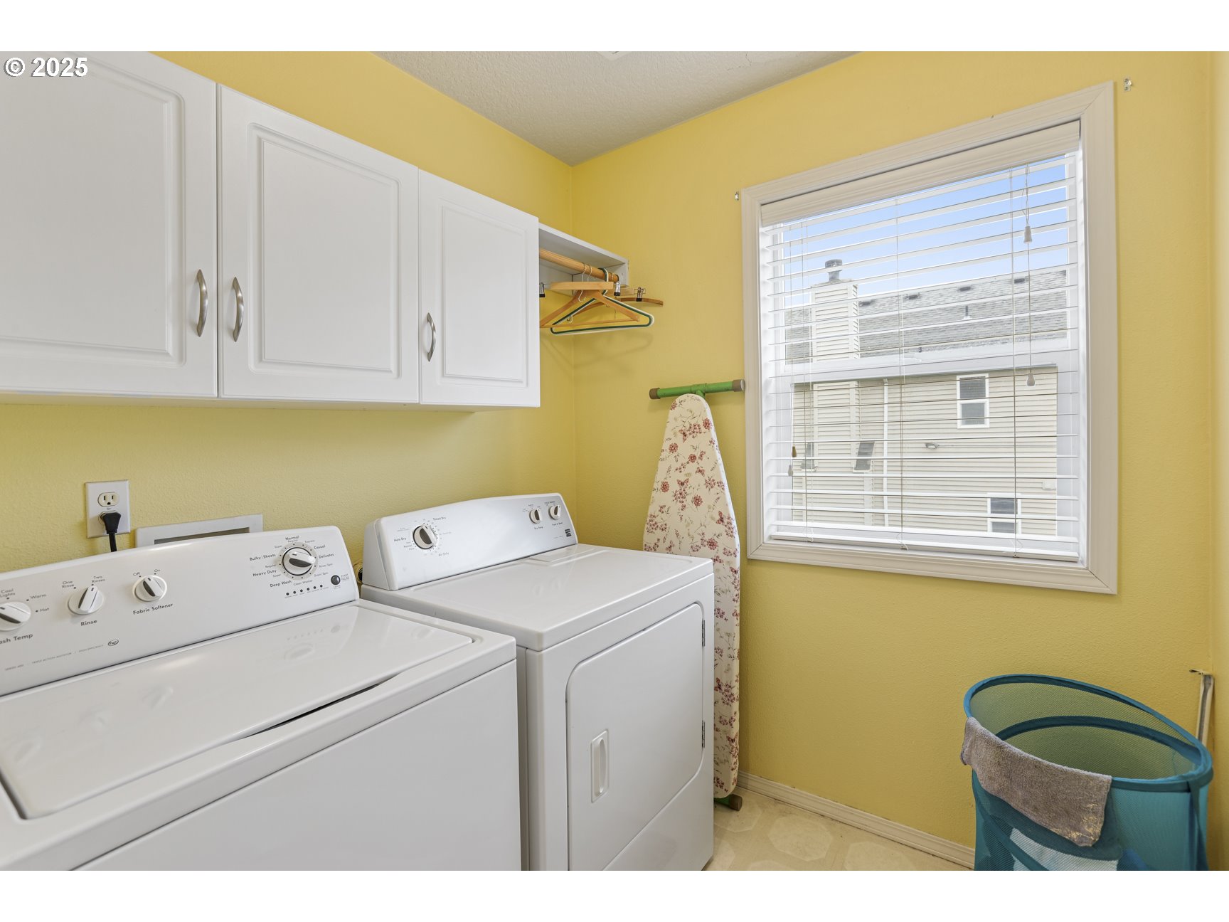 58851 Evergreen Loop St. Helens, OR 97051 - Photo 25 of 30 Laundry