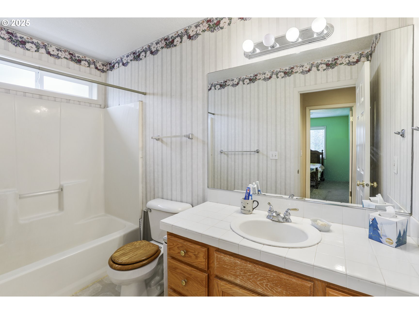 58851 Evergreen Loop St. Helens, OR 97051 - Photo 26 of 30 Bathroom