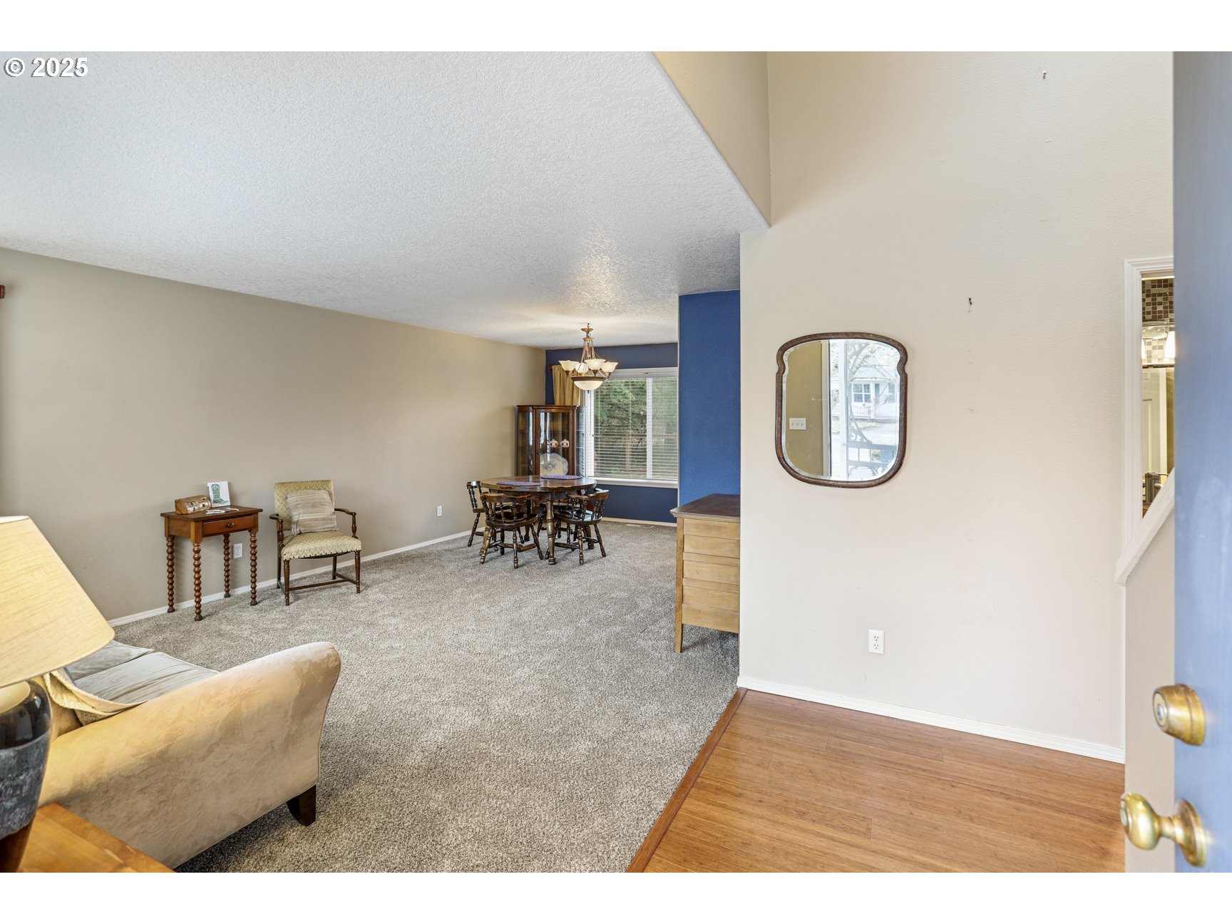 58851 Evergreen Loop St. Helens, OR 97051 - Photo 4 of 30 Living Room/Entrance