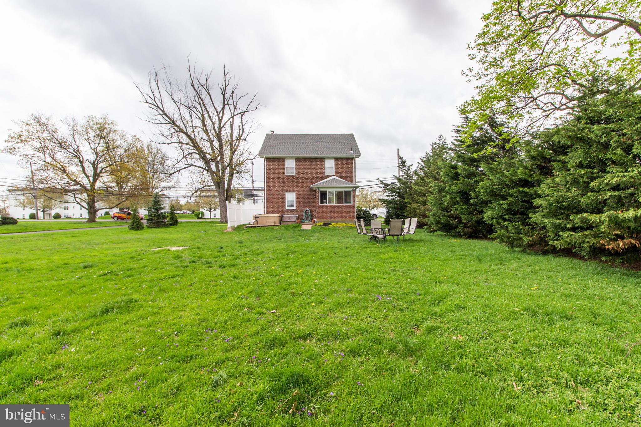 375 East Street Road Warminster, PA 18974 - Photo 5 of 38 Gallery Image 5