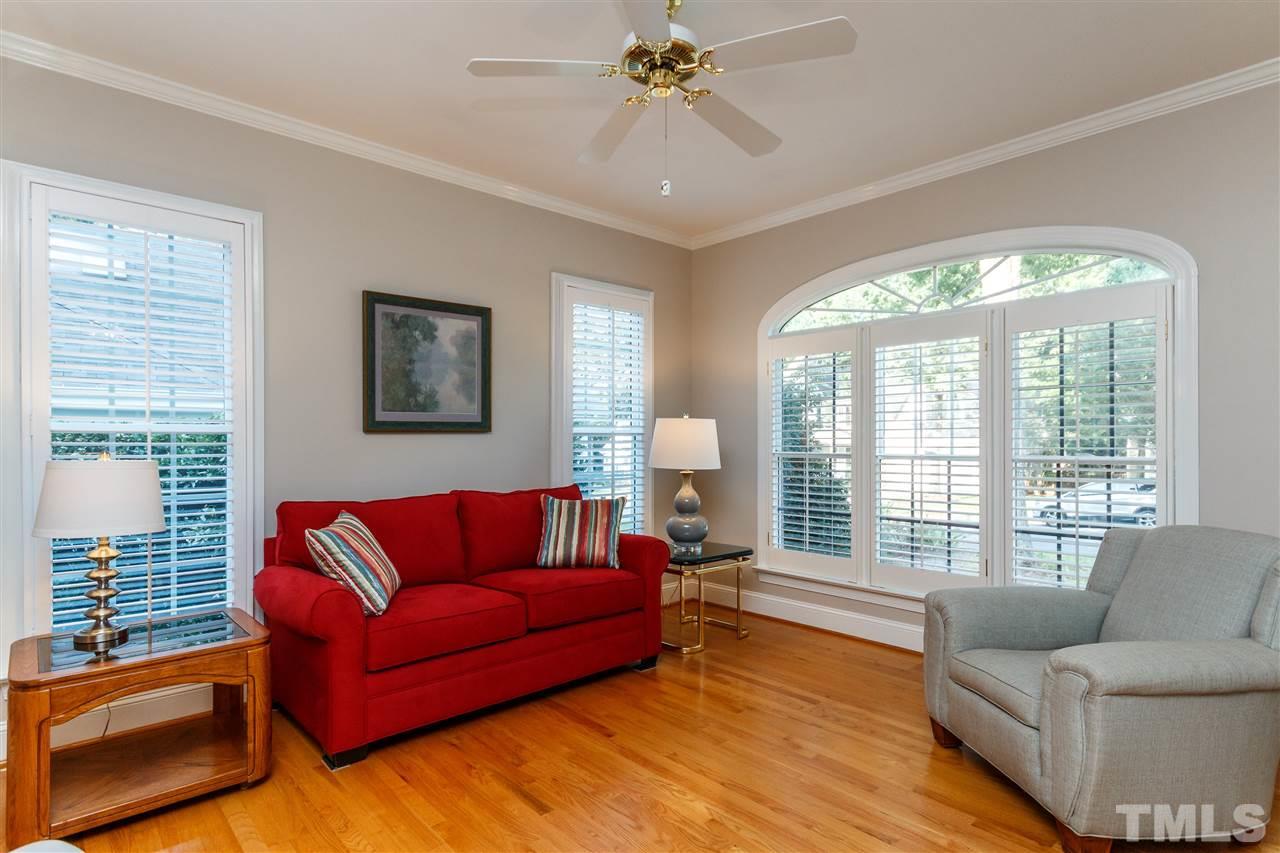 3024 Stone Gap Court Raleigh, NC 27612 - Photo 3 of 25 Gallery Image 3