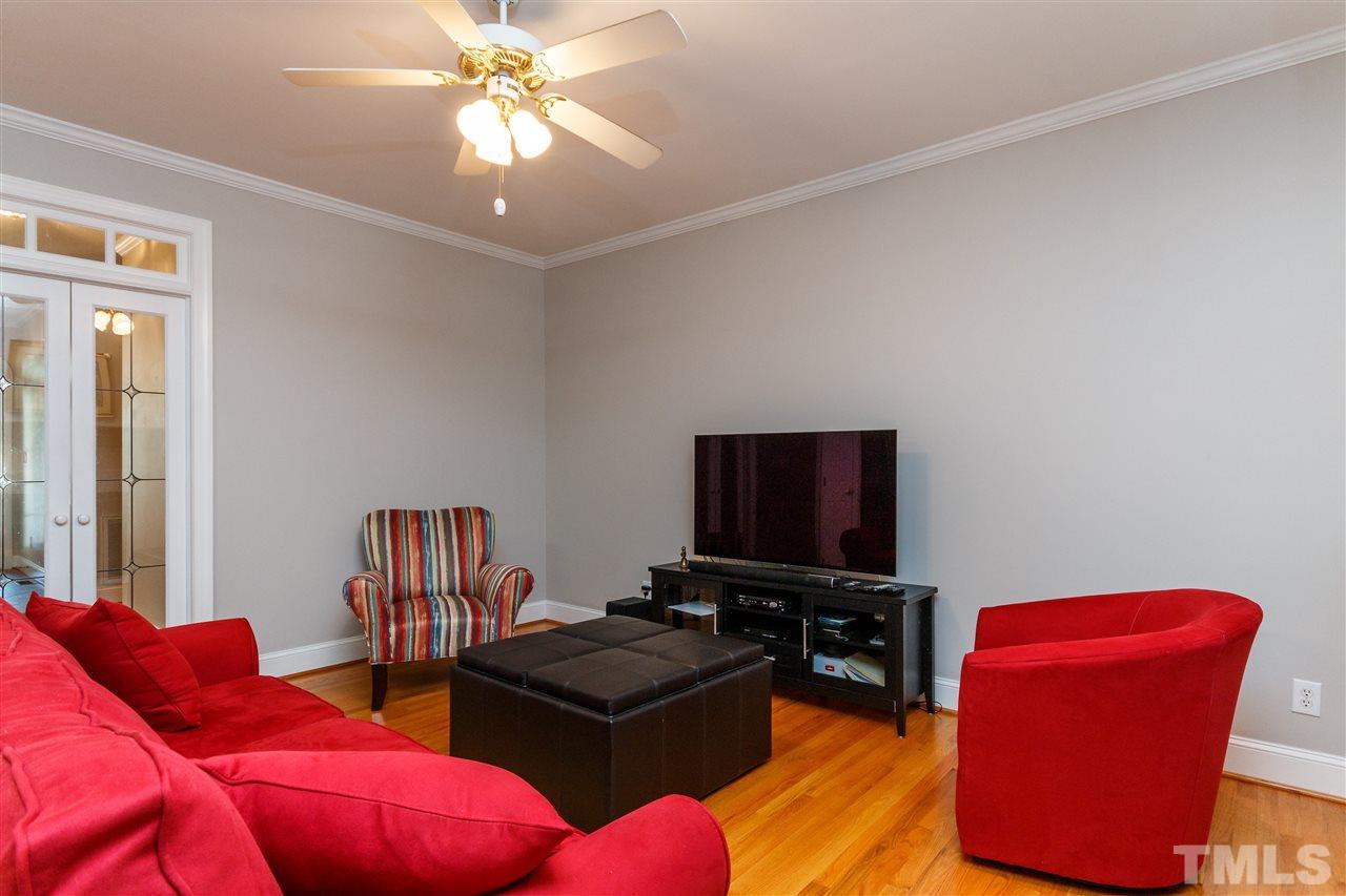 3024 Stone Gap Court Raleigh, NC 27612 - Photo 7 of 25 Gallery Image 7