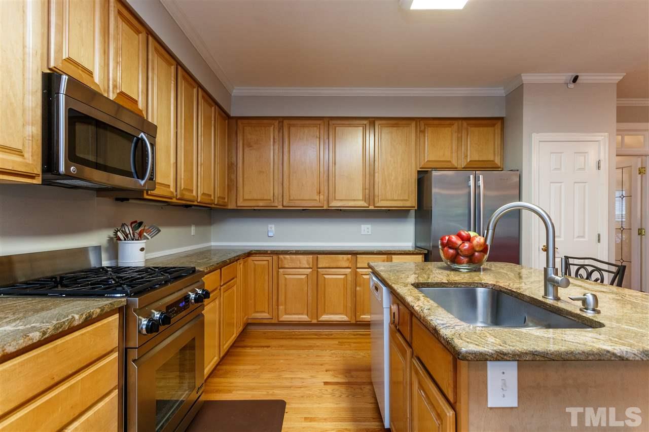 3024 Stone Gap Court Raleigh, NC 27612 - Photo 10 of 25 Gallery Image 10