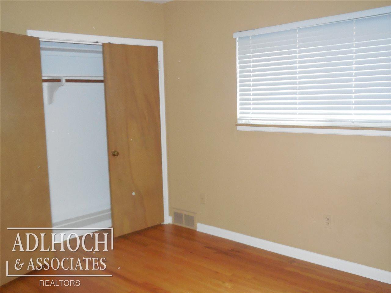 924 Trombley Road Grosse Pointe, MI 48230 - Photo 10 of 19