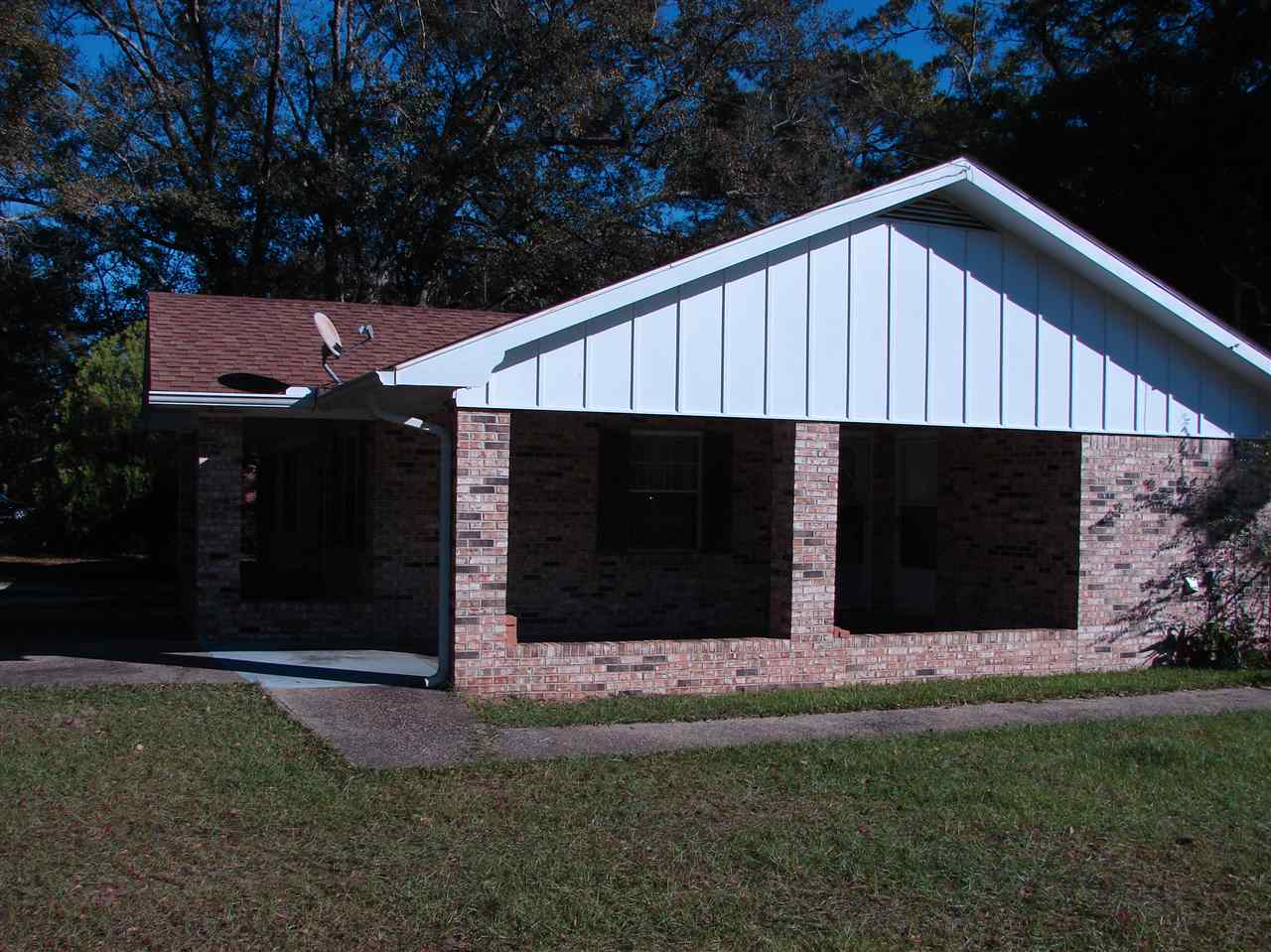 421 West Berry Avenue Foley, AL 36535 - Photo 4 of 27