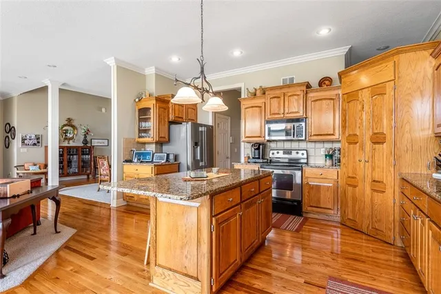 $575,000 | 14675 South Glen Eyrie Street, Olathe, KS 66061