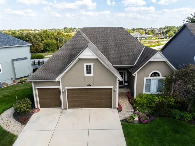 $575,000 | 14675 South Glen Eyrie Street, Olathe, KS 66061