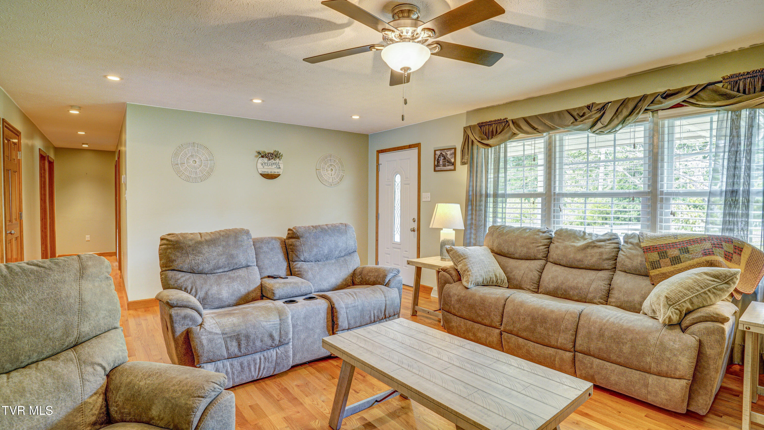 366 East Carters Valley Road Kingsport, TN 37660 - Photo 29 of 87 _DSC4893_4_5_6_7