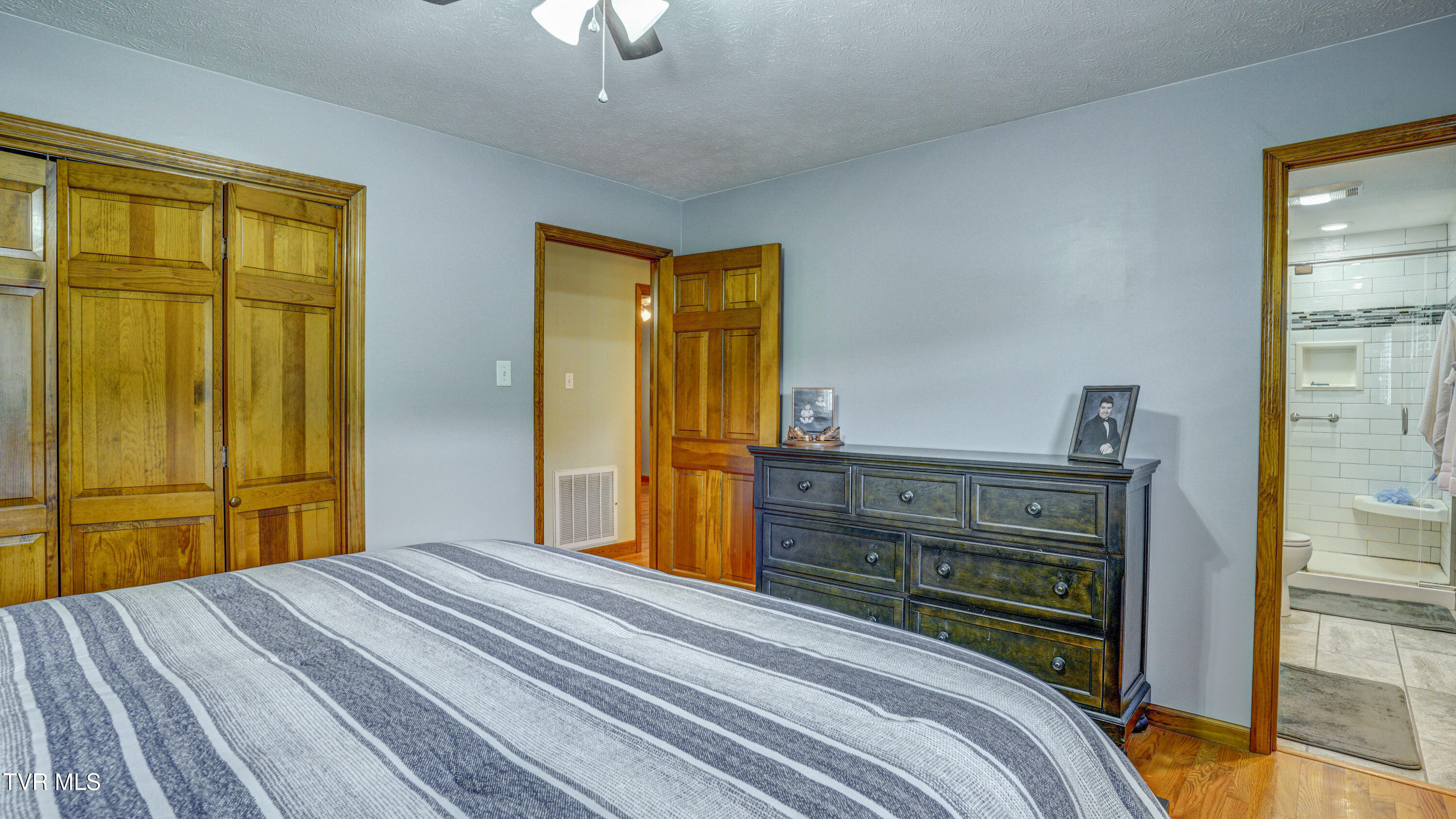 366 East Carters Valley Road Kingsport, TN 37660 - Photo 37 of 87 _DSC4933_4_5_6_7
