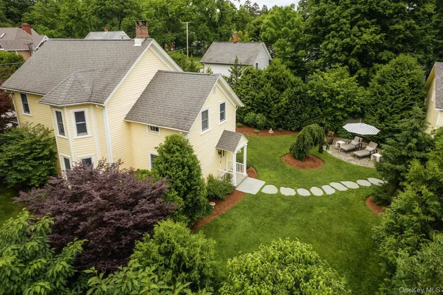 $1,495,000 | 38 Chestnut Street, Rhinebeck, NY 12572