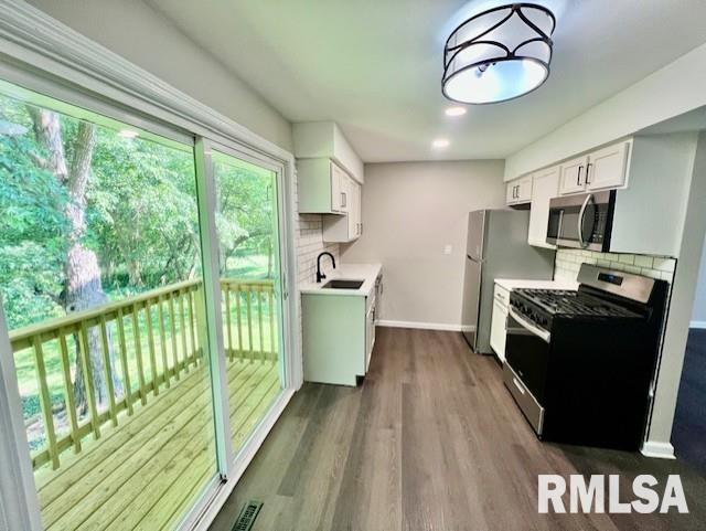 9332 North Cross Street Peoria, IL 61615 - Photo 2 of 10