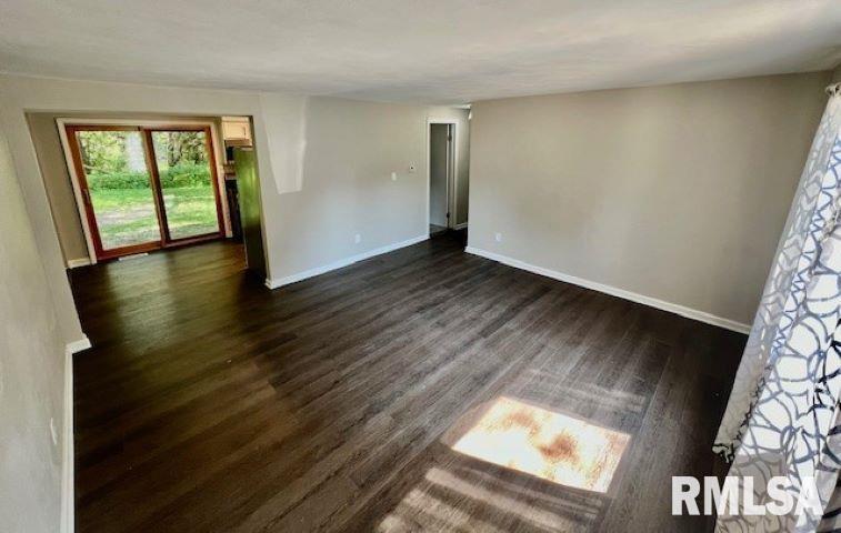 9332 North Cross Street Peoria, IL 61615 - Photo 5 of 10