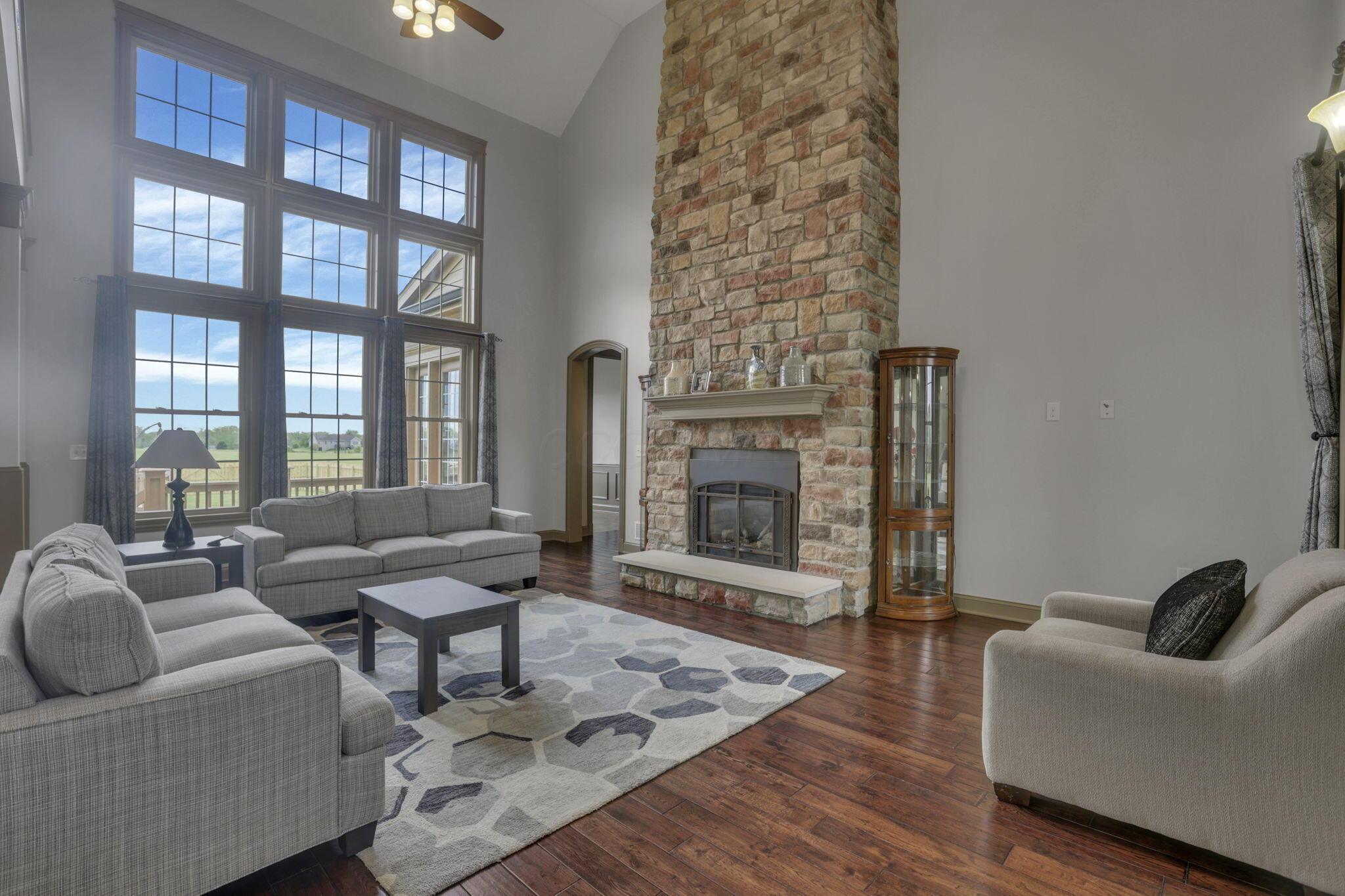 568 Cedar Hill Road Northwest Amanda, OH 43102 - Photo 9 of 102 Family Room