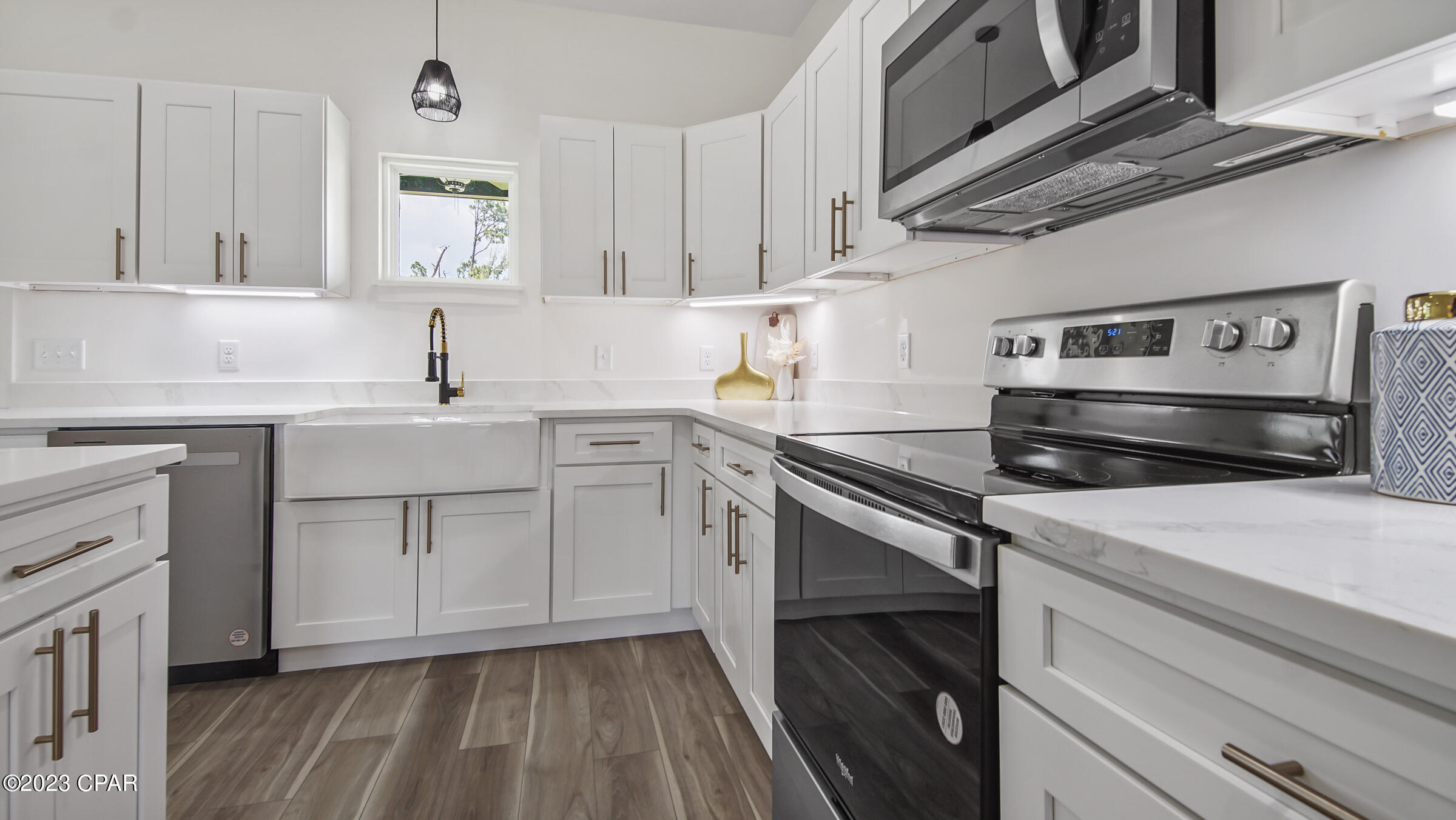 2945 Douglas Road Panama City, FL 32405 - Photo 6 of 34 Gallery Image 6