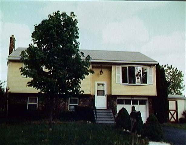 36 Abby Road Colonie, NY 12110 - Photo 1 of 1 Photo 1