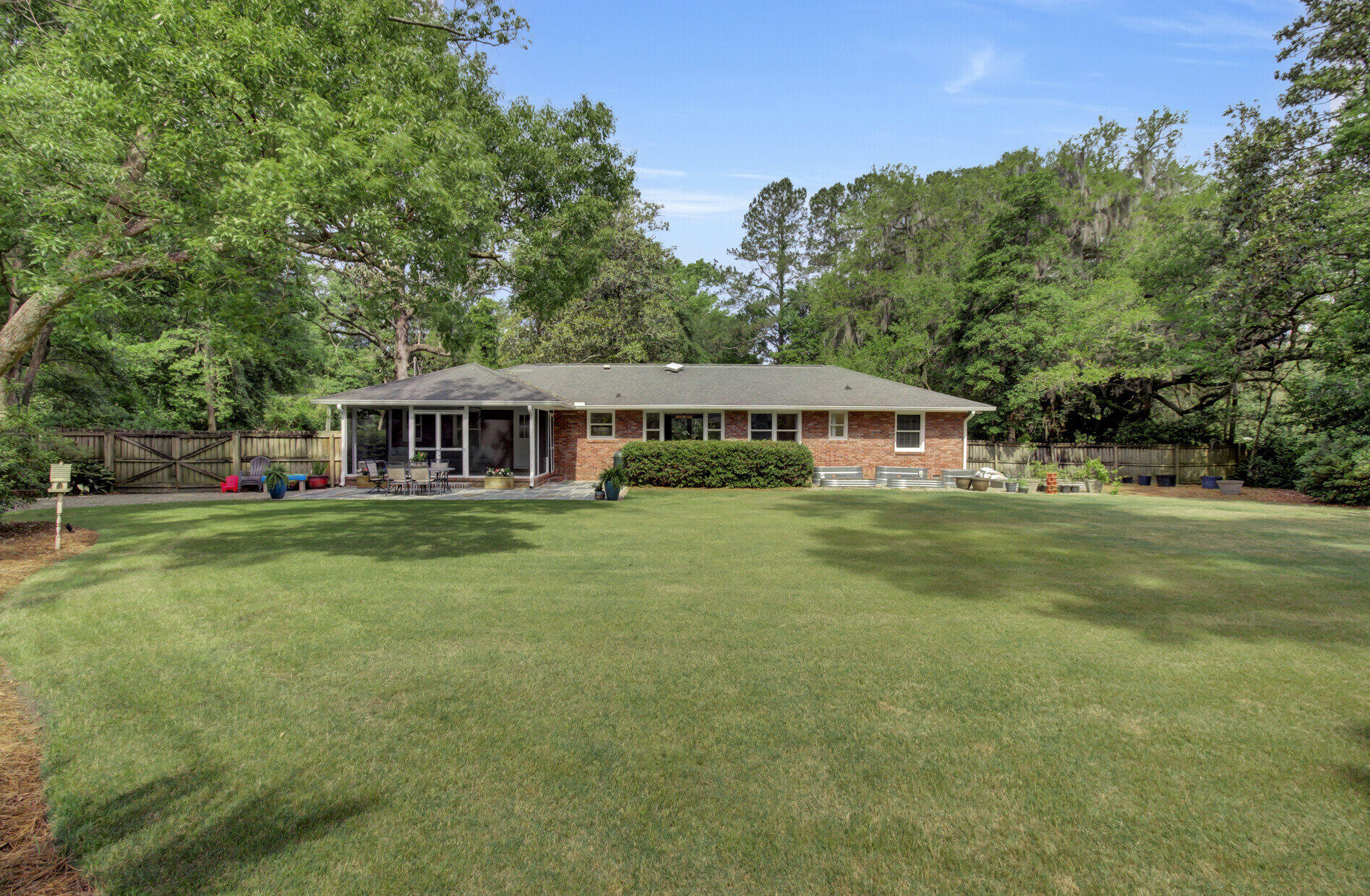 103 Halcyon Road Summerville, SC 29483 - Photo 32 of 59 031_50_50_mls