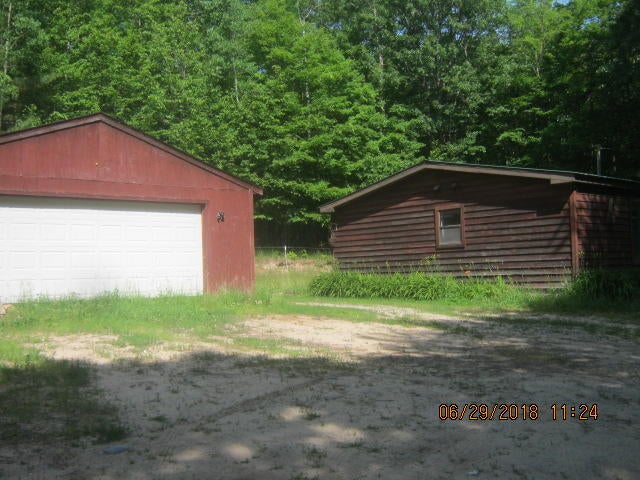 12160 Hall Road Atlanta, MI 49709 - Photo 3 of 11 Gallery Image 3