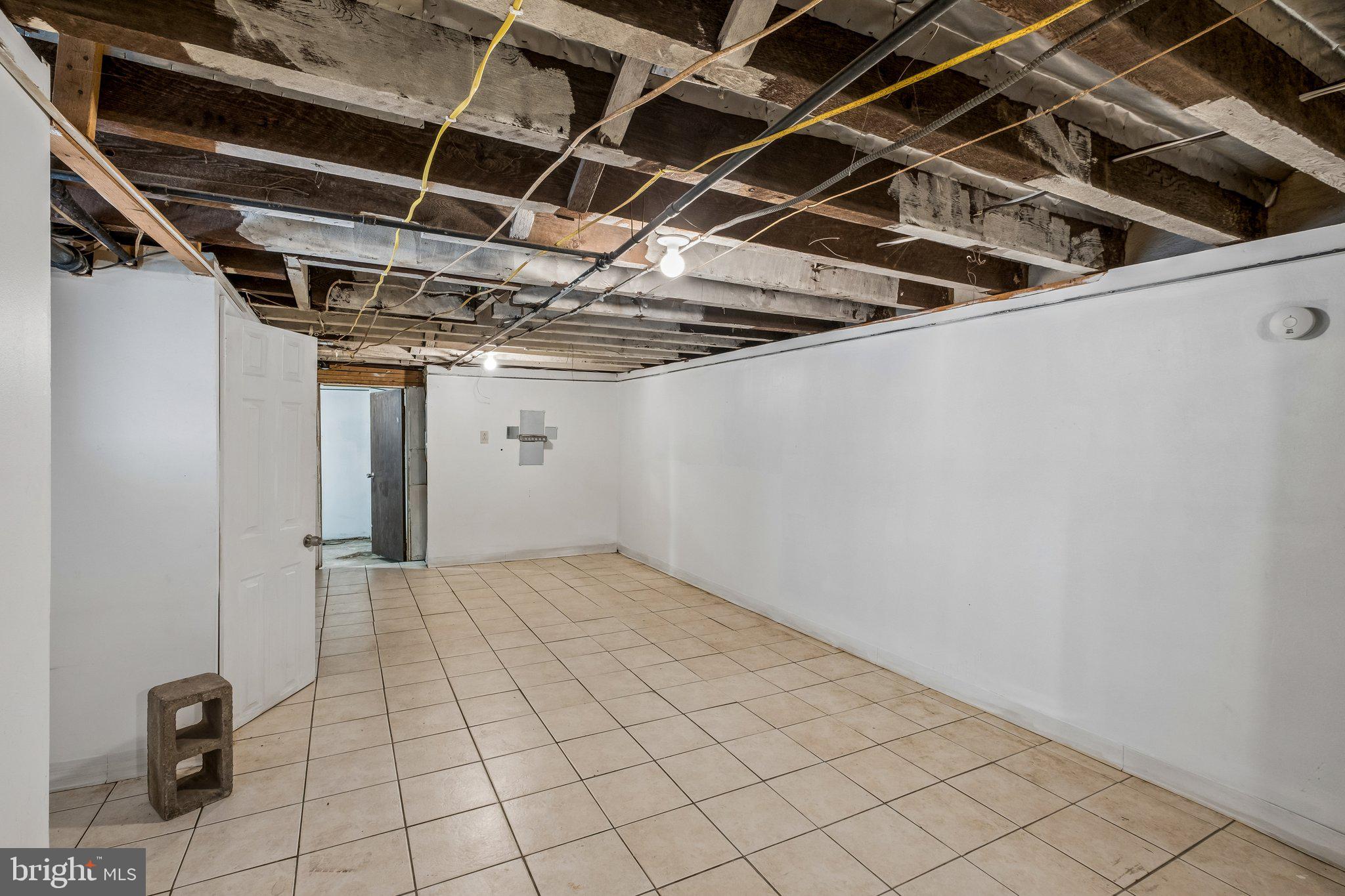627 Walnut Street Darby, PA 19023 - Photo 30 of 42
