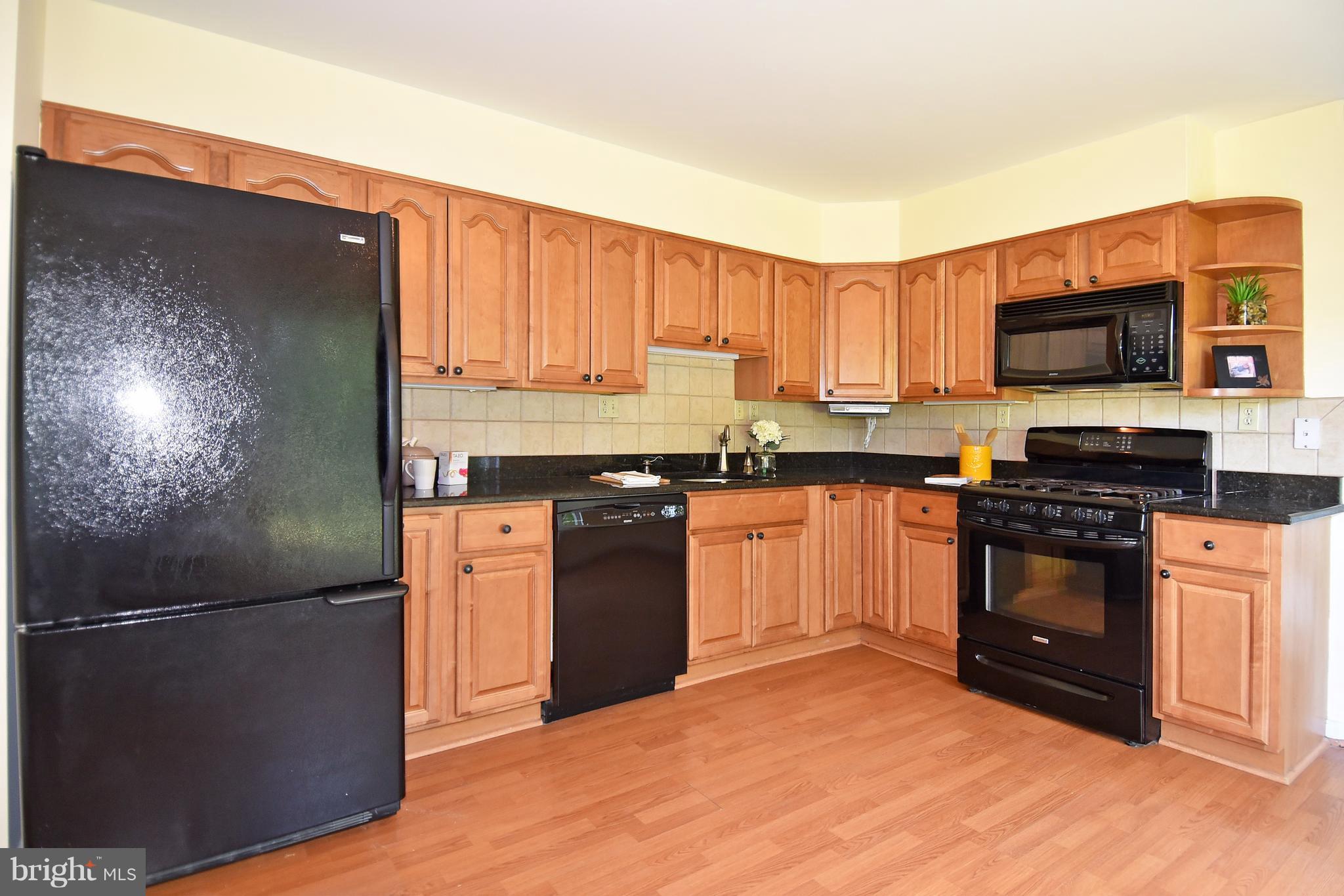 3603 Kenway Street Silver Spring, MD 20906 - Photo 2 of 20 Kitchen
