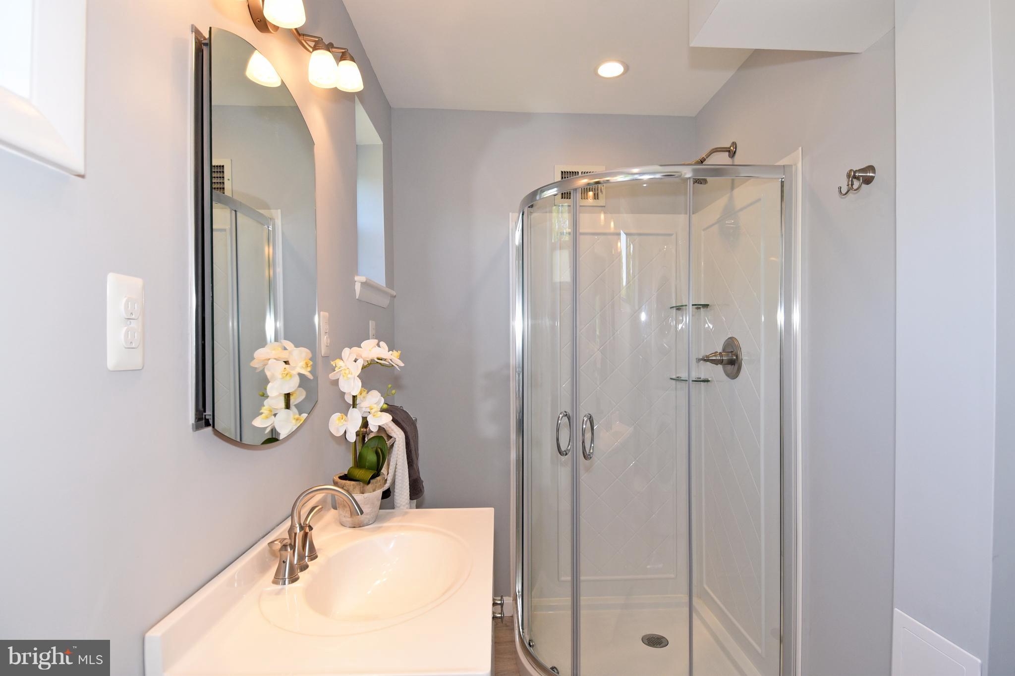 3603 Kenway Street Silver Spring, MD 20906 - Photo 15 of 20 Bath