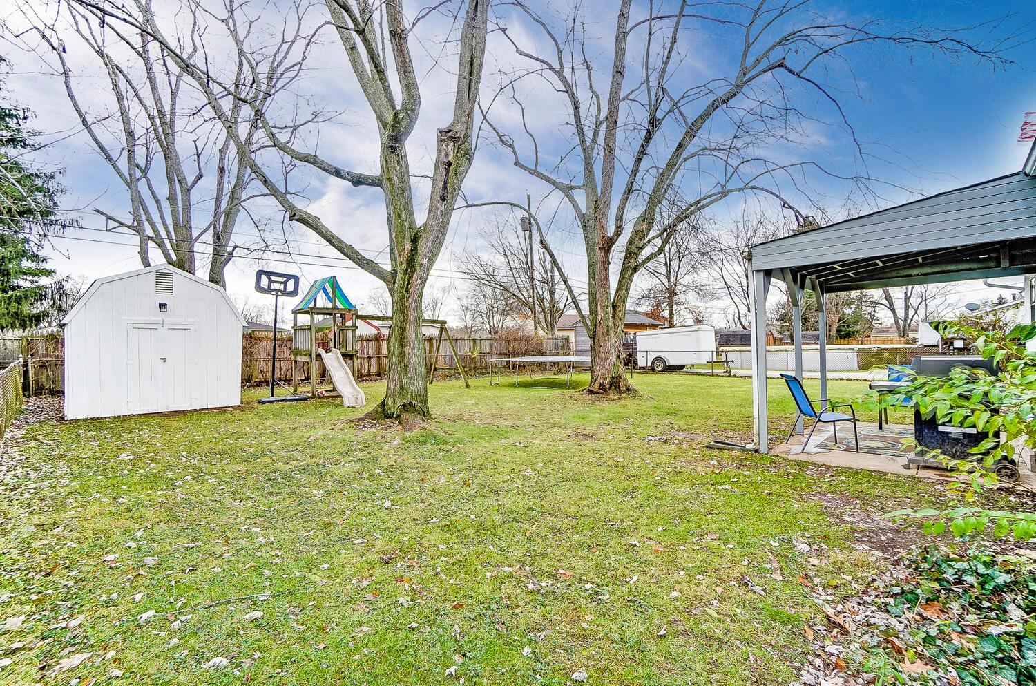 3100 Dunloe Road Columbus, OH 43232 - Photo 28 of 30 Storage Shed