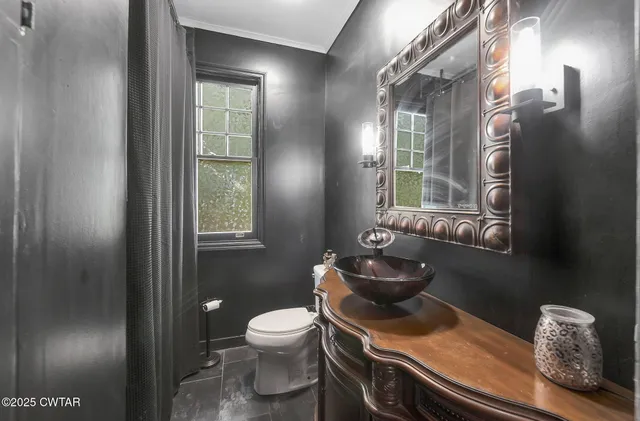 $375,000 | 1262 Hollywood Drive, Jackson, TN 38301