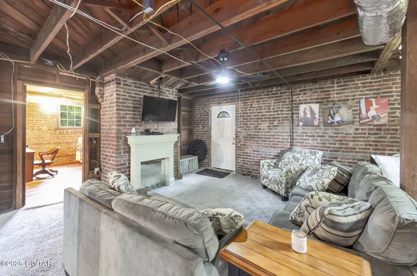 $375,000 | 1262 Hollywood Drive, Jackson, TN 38301