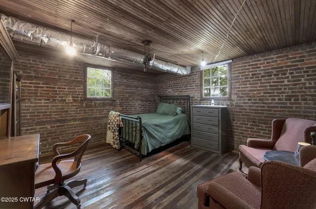 $375,000 | 1262 Hollywood Drive, Jackson, TN 38301