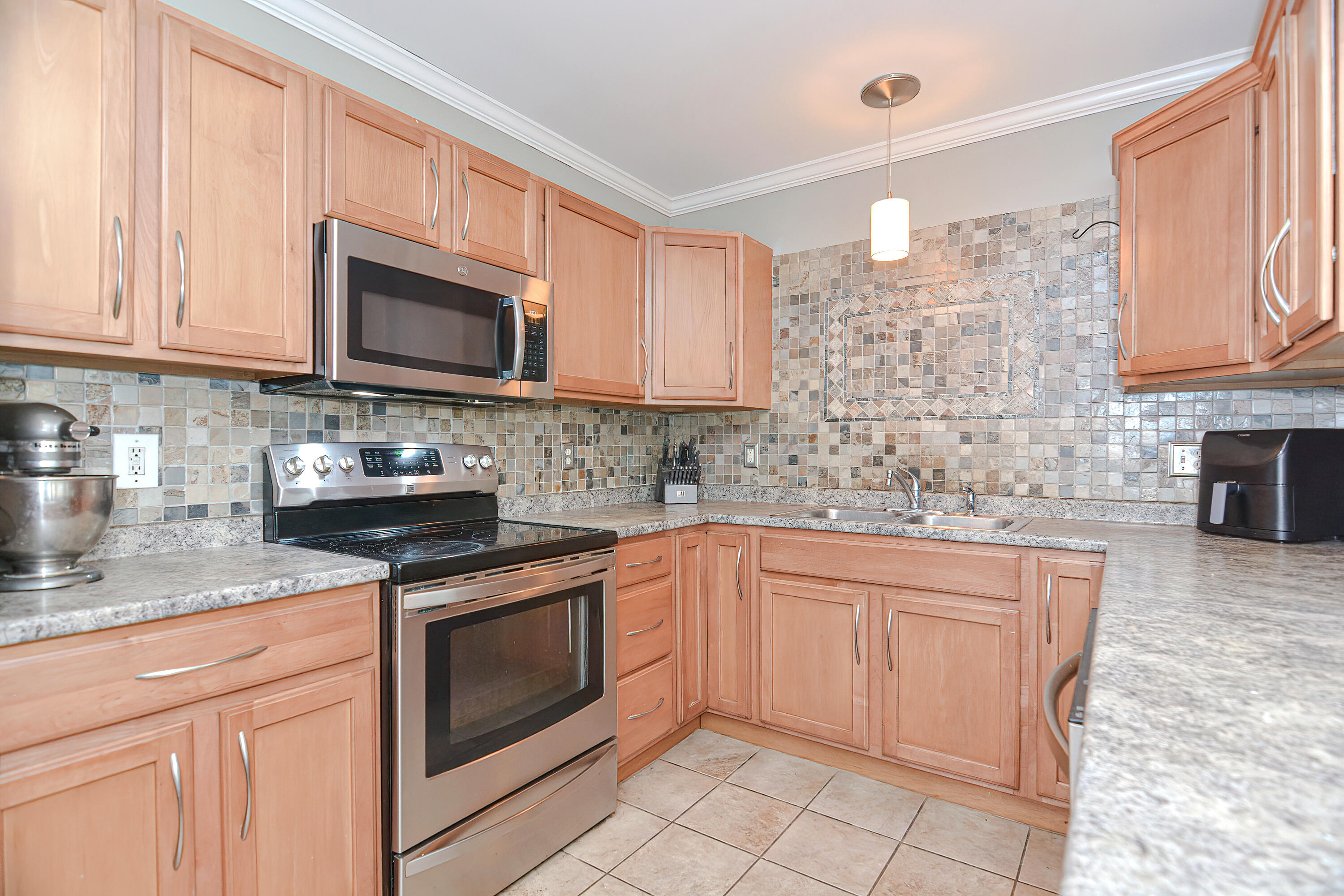6 Sidetrack Lane, Unit 6 Springvale, ME 04083 - Photo 15 of 55 MH1_2739