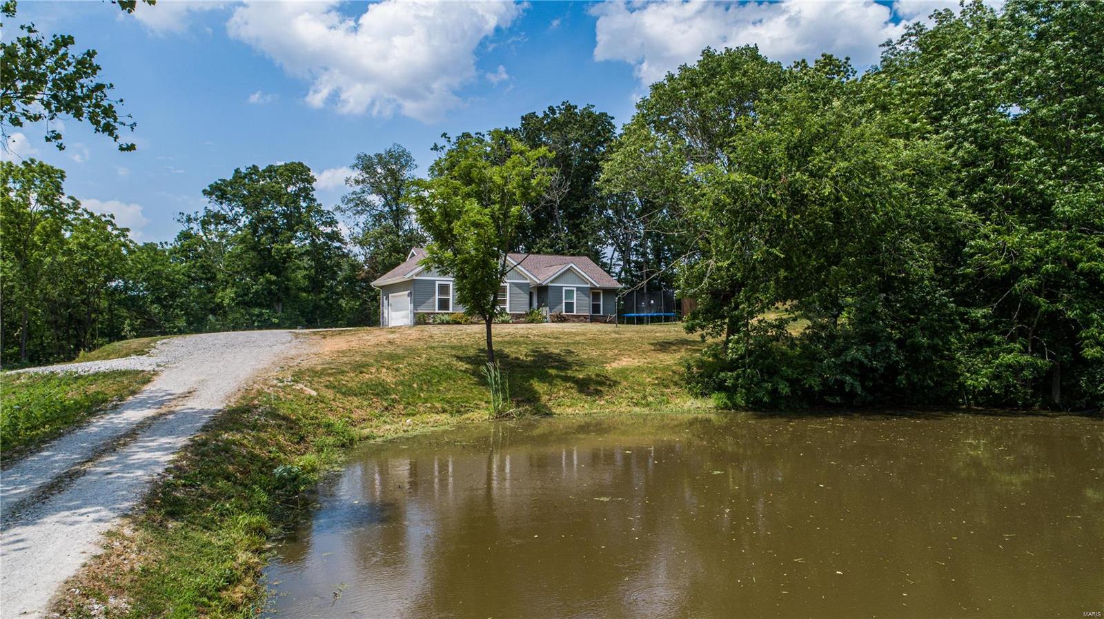 8101 Lost Bridge Road Bethalto, IL 62010 - Photo 40 of 42