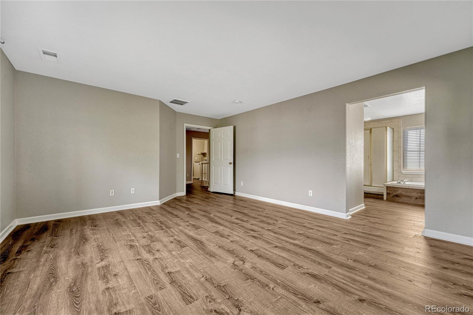 10655 Wynspire Road Highlands Ranch, CO 80130 - Photo 21 of 37