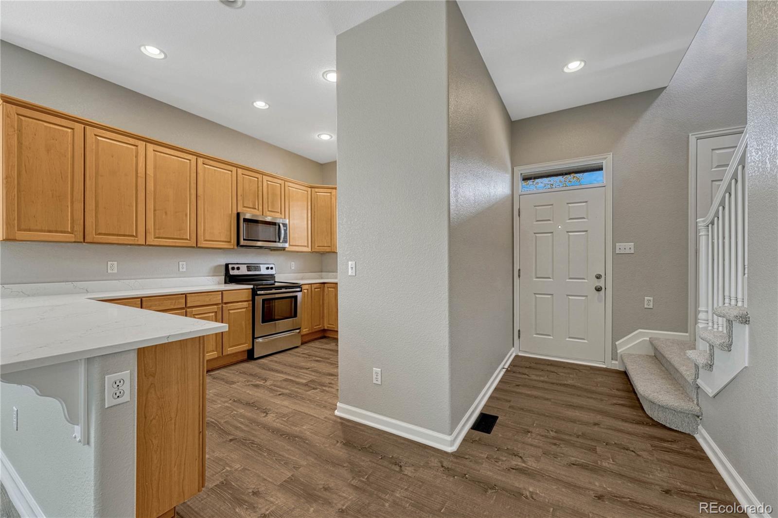 10655 Wynspire Road Highlands Ranch, CO 80130 - Photo 5 of 37