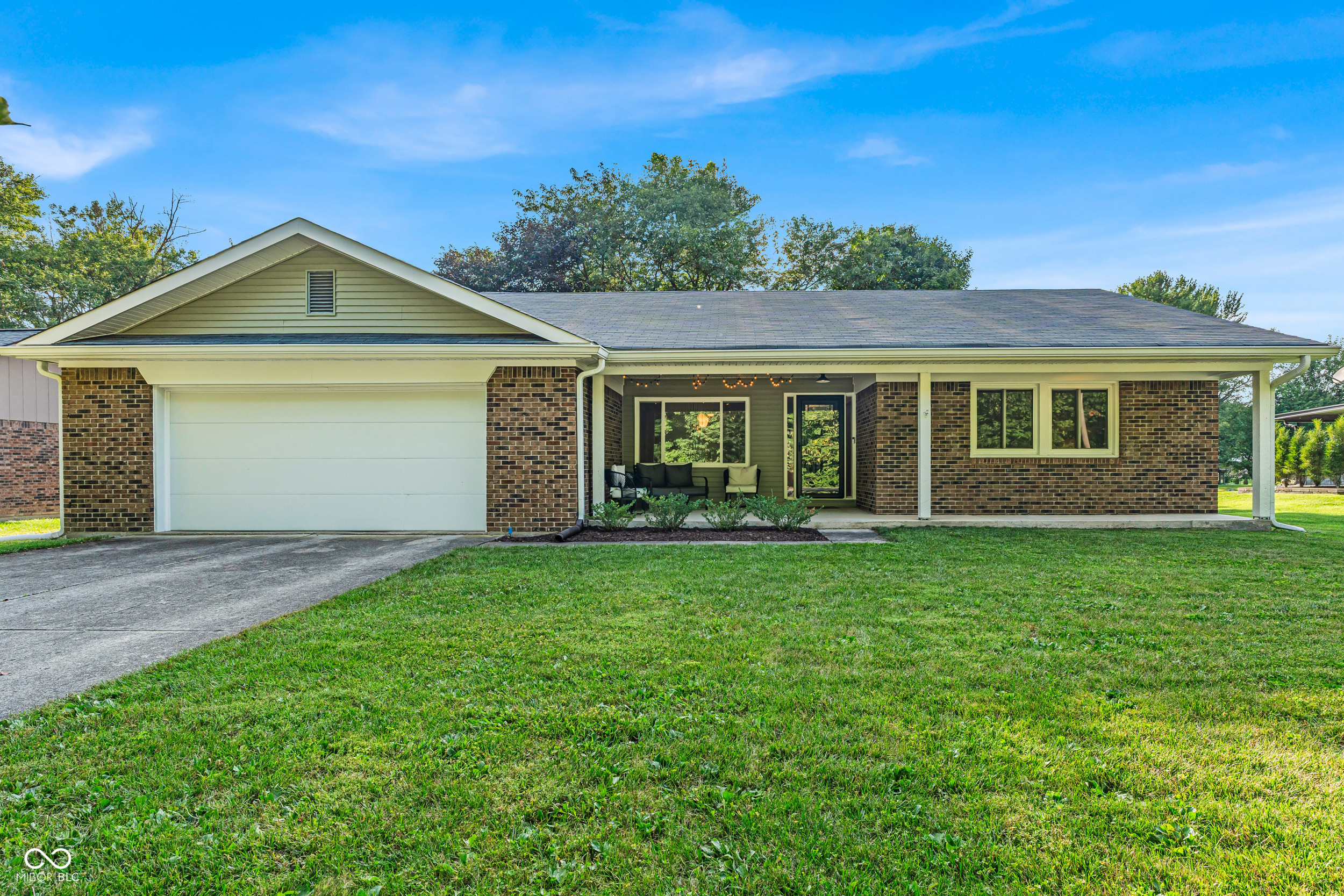 7806 Hoover Road Indianapolis, IN 46260 - Photo 2 of 38 Gallery Image 2