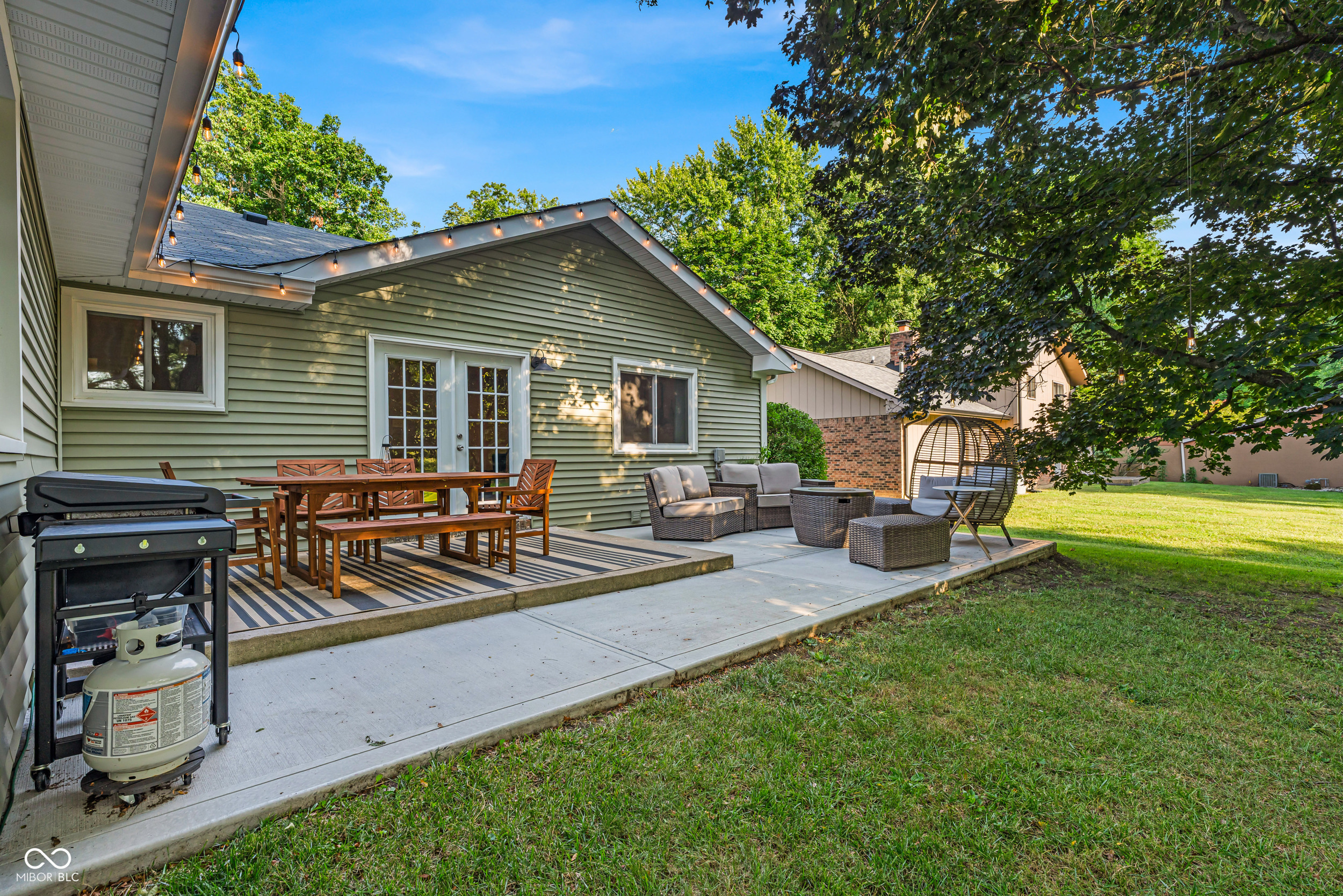 7806 Hoover Road Indianapolis, IN 46260 - Photo 24 of 38 Gallery Image 24