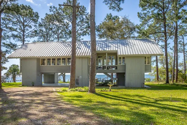 $699,000 | 2488 Highway 98 East, Carrabelle, FL 32322